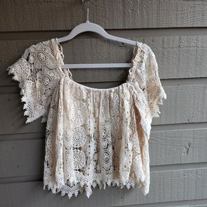 Tularosa Amelia  crop top in eggshell color.